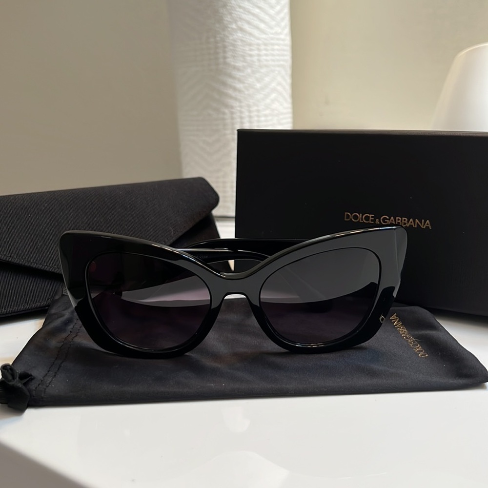 Dolce & Gabbana sunglasses - Picture 3 of 17